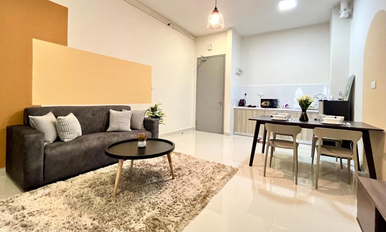 Core Soho Designer Suite @ Klia Sepang Bagian luar foto